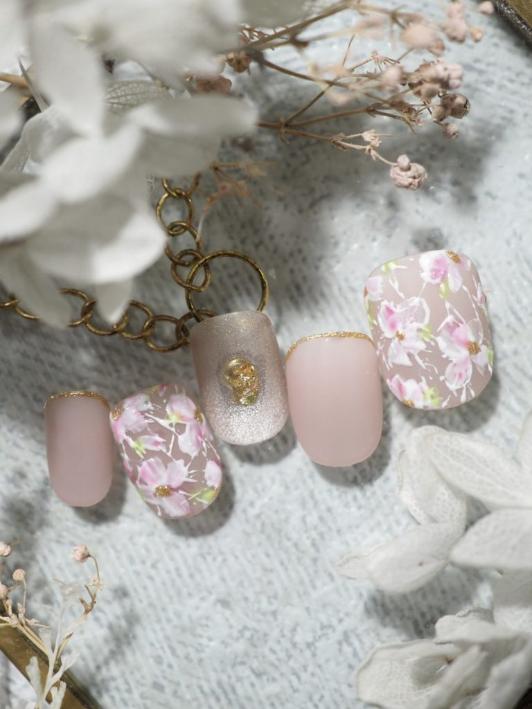 代官山ネイルサロンミラグロ 冬春ネイル